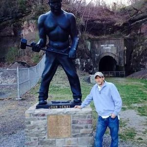 Meet your Posher, Jeremiah